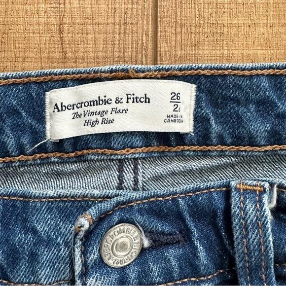 Abercrombie & Fitch The Vintage High Rise Flare Jeans Size 26/2 Short - Picture 8 of 8